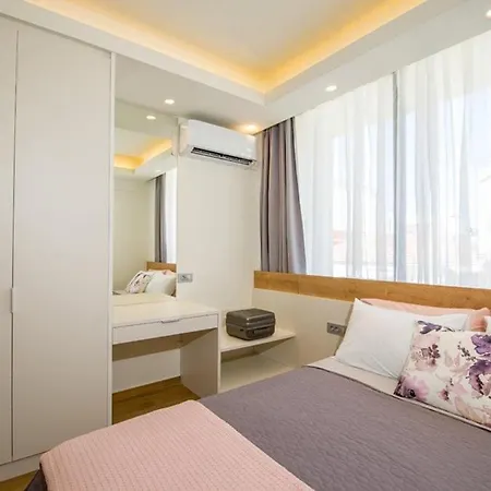 Modern Chic - Chania Center - Parking